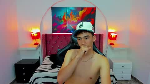 Snapshot of dante_tompson chatting on March 12, 3:29 pm Dante online show from March 12, 3:29 pm