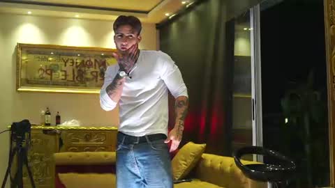 Snapshot of dantecoppolaa chatting on June 24, 1:48 am Dante coppola online show from June 24, 1:48 am