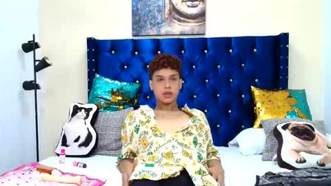 dantee_white18 online show from May 22, 6:57 pm