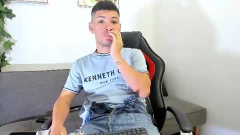 Dante Rivas online show from June 22, 8:17 pm