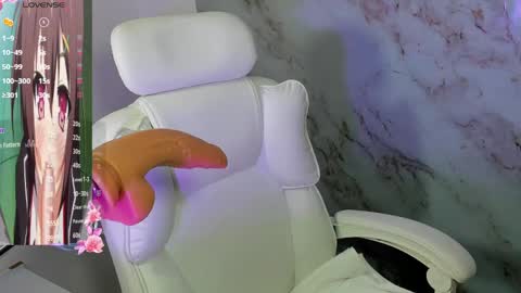 Snapshot of dany_cutee chatting on May 25, 3:29 pm dany_cutee online show from May 25, 3:29 pm