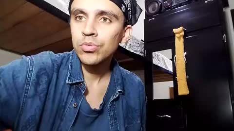 Daniel online show from February 1, 9:57 pm