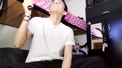 Daniel online show from April 26, 9:56 pm