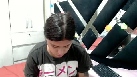 Snapshot of daphne877046 chatting on June 18, 10:14 pm daphne877046 online show from June 18, 10:14 pm