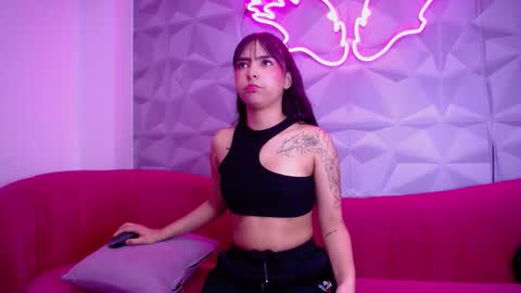 Daphne  online show from March 3, 6:58 pm