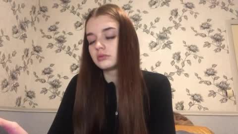 Emilia online show from May 6, 7:08 pm