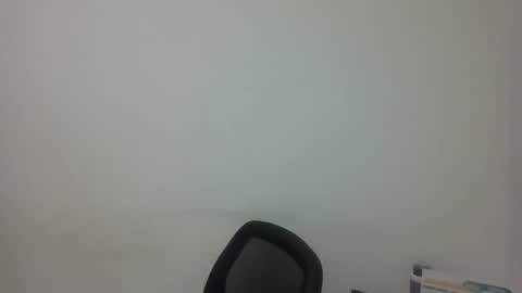 dapnne online show from December 16, 7:30 pm