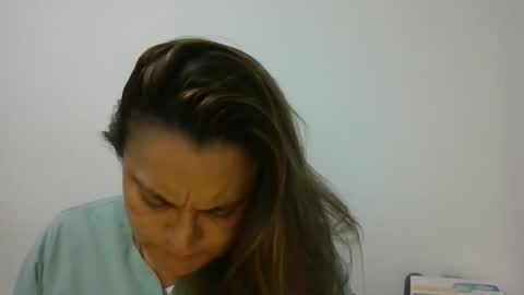 dapnne online show from January 5, 8:23 pm