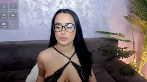 Darcie online show from June 16, 7:16 pm