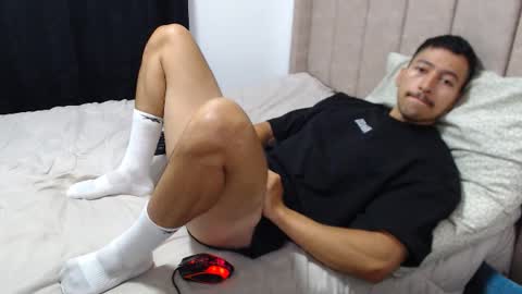 Snapshot of darekgates chatting on July 8, 3:49 pm Darekgates online show from July 8, 3:49 pm