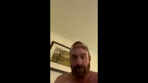 Snapshot of dareme917 chatting on March 4, 12:33 pm dareme917 online show from March 4, 12:33 pm