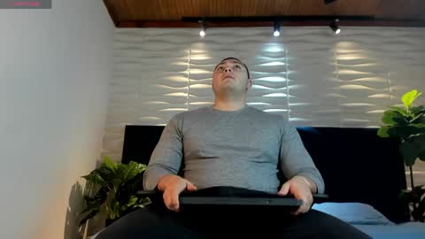 Darius online show from May 31, 11:06 am