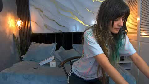 dark_dominika online show from April 17, 1:03 pm