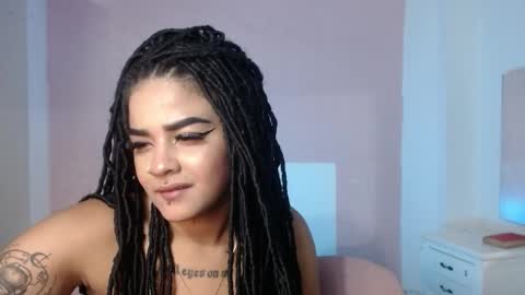 dark_flama online show from March 26, 1:44 am