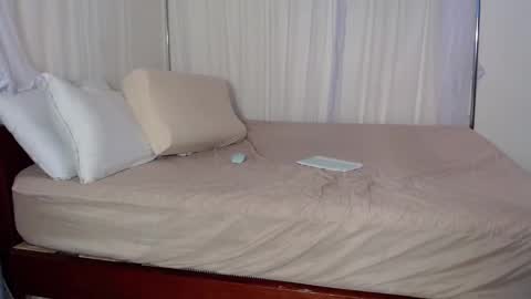 dark_qween online show from April 17, 3:37 pm