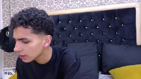 dark_sultan online show from February 18, 1:12 am