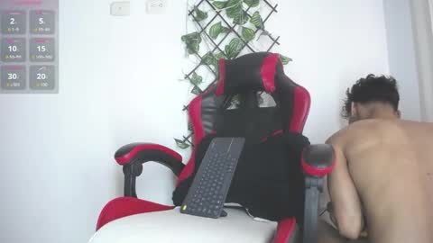 Snapshot of darkviper26 chatting on May 19, 12:33 pm darkviper26 online show from May 19, 12:33 pm