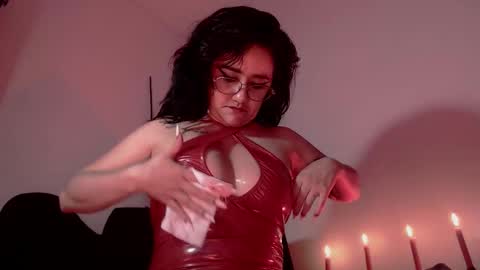 Snapshot of darkyll33 chatting on February 15, 7:51 am DarKyll online show from February 15, 7:51 am