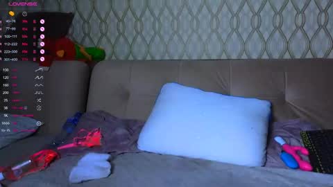 Darlina online show from April 19, 6:10 pm