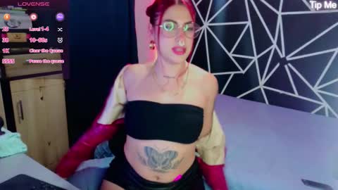 Darlyhooper online show from November 26, 12:11 am