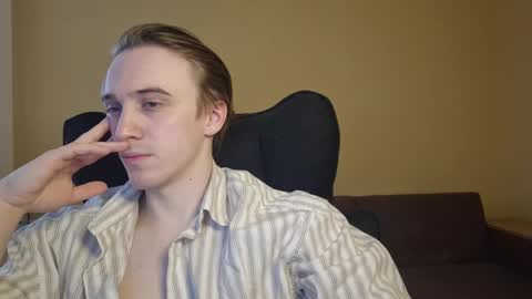 datalian online show from March 15, 11:38 am