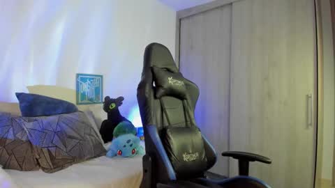 DAVE MAX online show from March 25, 2:06 am