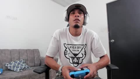 Snapshot of dave_skinnycum420 chatting on October 3, 3:25 am dave online show from October 3, 3:25 am