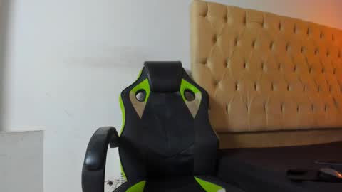 Snapshot of dave_skinnycum420 chatting on October 21, 6:58 am dave online show from October 21, 6:58 am