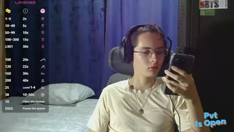 Snapshot of david_colombian chatting on July 2, 2:00 am ProgrammerBoy online show from July 2, 2:00 am