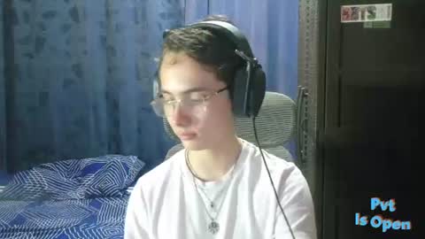 Snapshot of david_colombian chatting on July 14, 5:18 pm ProgrammerBoy online show from July 14, 5:18 pm