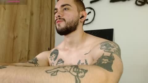 Twitter davidsanctum online show from April 19, 4:34 am