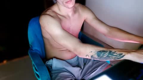 davidsalazar33 online show from November 1, 5:42 am