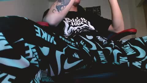 davidsalazar33 online show from April 18, 2:37 am