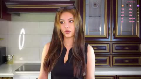 Call me Kira welcome online show from March 23, 1:20 am