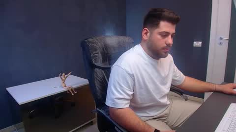 Snapshot of daxgreer chatting on March 25, 6:08 am DaxGreer online show from March 25, 6:08 am