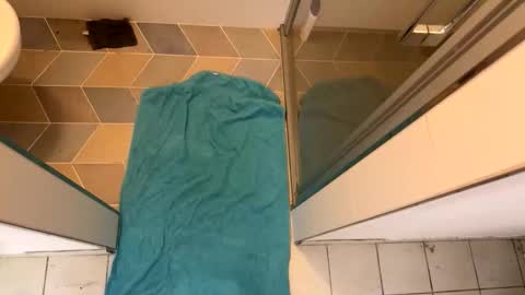 Hornybear online show from January 18, 9:35 am