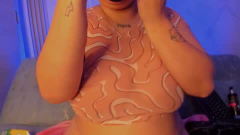 Snapshot of dayan_silva_ chatting on December 17, 6:41 am DAYAN online show from December 17, 6:41 am