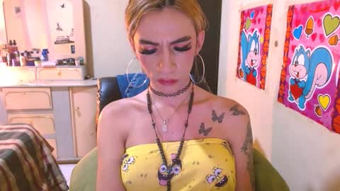 Snapshot of dayanna_01_ chatting on February 4, 7:31 pm dayanna_01_ online show from February 4, 7:31 pm