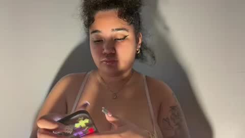 dayqueen1 online show from July 4, 8:42 am