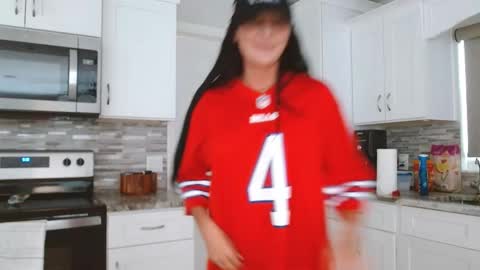 Dazey online show from September 18, 9:17 pm