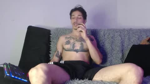 dazzayy online show from October 8, 1:25 am