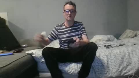 Snapshot of dazzill chatting on February 5, 5:17 pm Dazzill online show from February 5, 5:17 pm