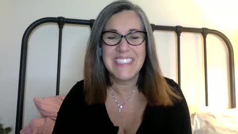 DDMolly online show from May 30, 5:59 am