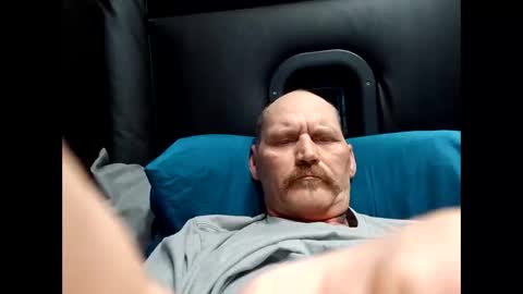 ddowning670 online show from April 12, 4:17 am