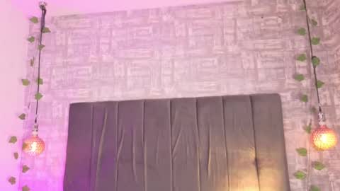 dea_athenea online show from November 28, 8:11 pm