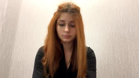 Mia online show from April 9, 4:34 am