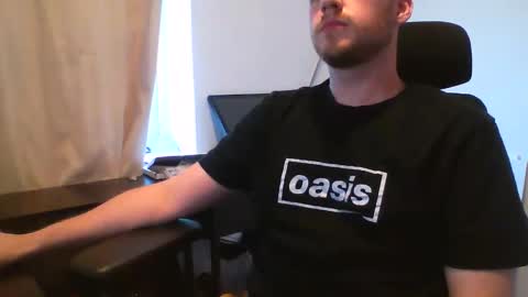 deanodaddy90 online show from June 2, 7:49 pm