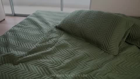 NINA   30OFF online show from December 20, 12:12 pm