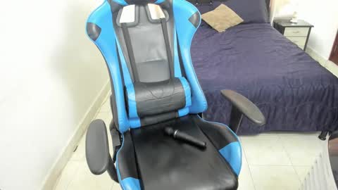 Snapshot of debora_brown_ chatting on January 27, 7:56 pm Dbora online show from January 27, 7:56 pm