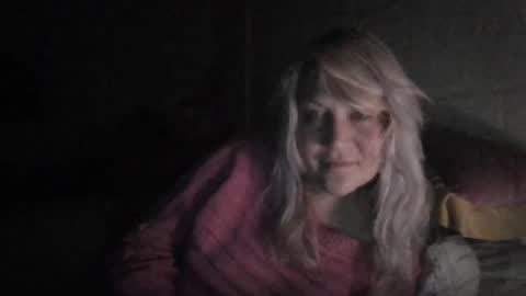 deborahill90 online show from May 18, 4:07 am